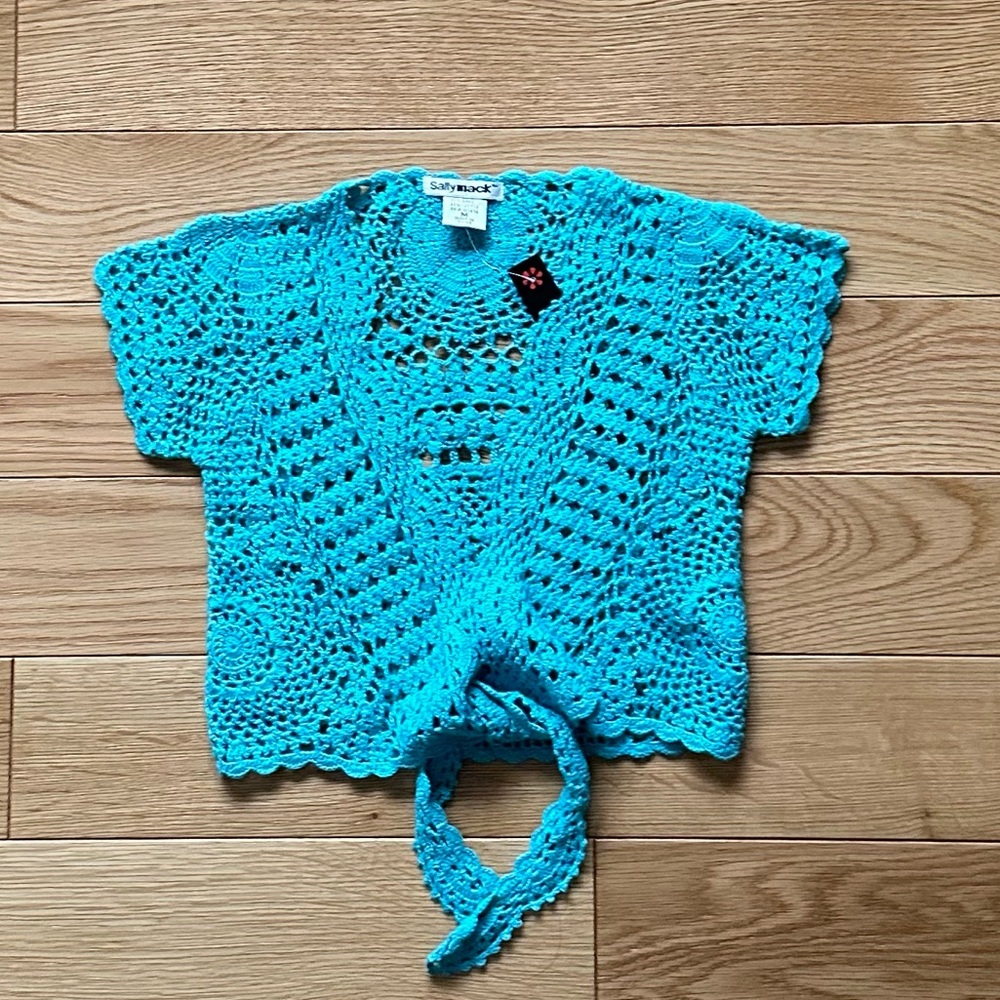 NWT Sally Mack (Sally Miller) shrug
